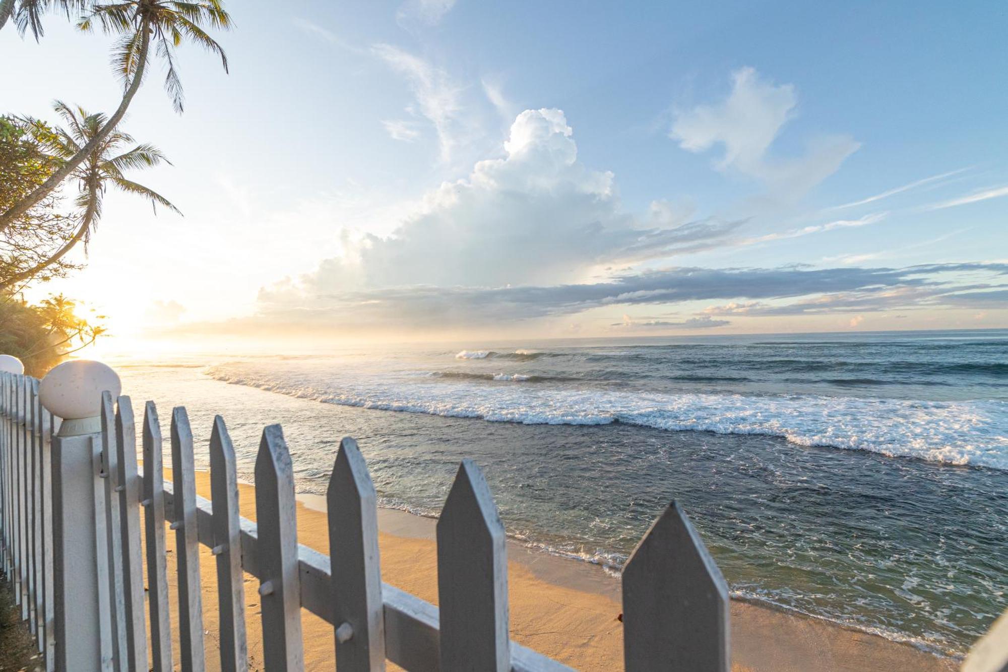 The Beach Talpe Unawatuna Exterior photo