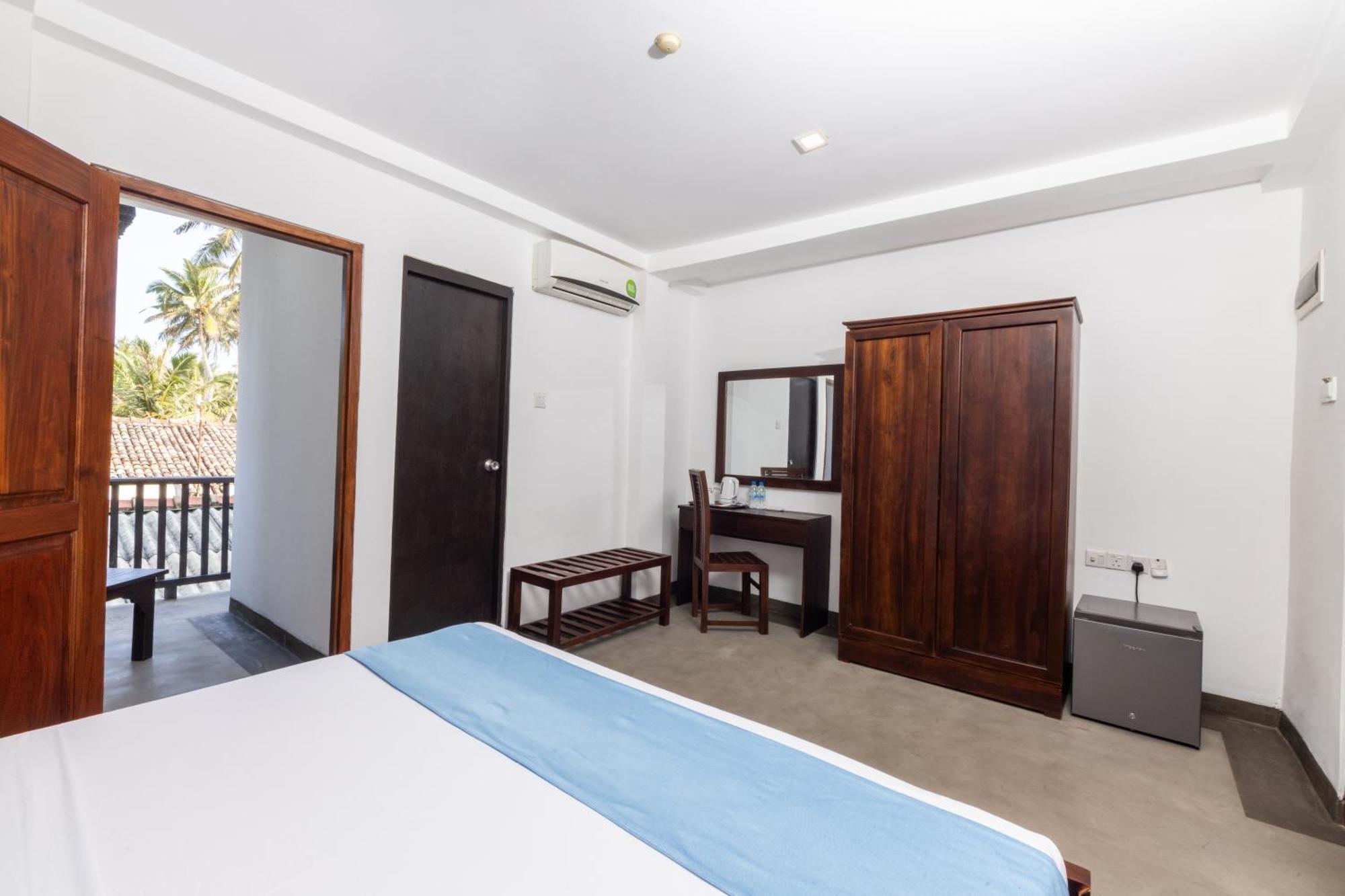 The Beach Talpe Unawatuna Exterior photo